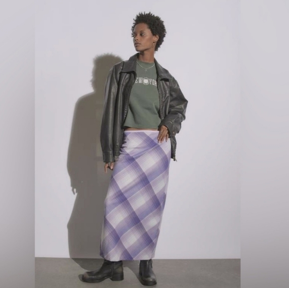 Urban Outfitters UO Janelle Mid-Rise purple lilac plaid pattern midi skirt sizeM - Picture 1 of 2